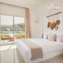 Tanoak Hotel