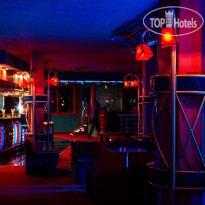 Aladdin Beach Resort Disco 