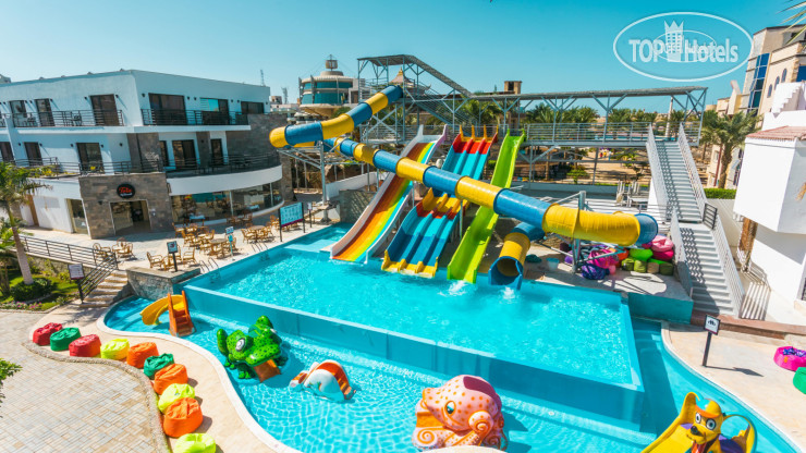La Rosa Waves Beach & Aqua Park