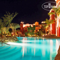 Три взрослых и два детских бассейна в The Grand Resort Hurghada 4*