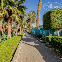 Giftun Azur Resort Дорожки между домиками-бунгало