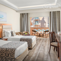 Pickalbatros Aqua Park Resort - Hurghada Family Room Pool View