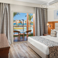 Pickalbatros Aqua Park Resort - Hurghada Family Room Pool View