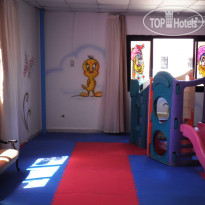 Golden 5 Sapphire Suites Hotel de luxe (closed) Обновленный детский клуб в Gol