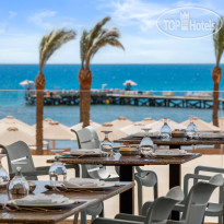 Pickalbatros Palace Resort - Hurghada Ресторан на пляже
