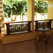 Diamond Beach Hotel by White Valley Hotels & Resorts Терраса в бунгало Рамзес