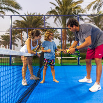 Desert Rose Resort Padel tennis