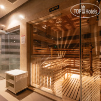 AMC Royal Hotel & Spa 