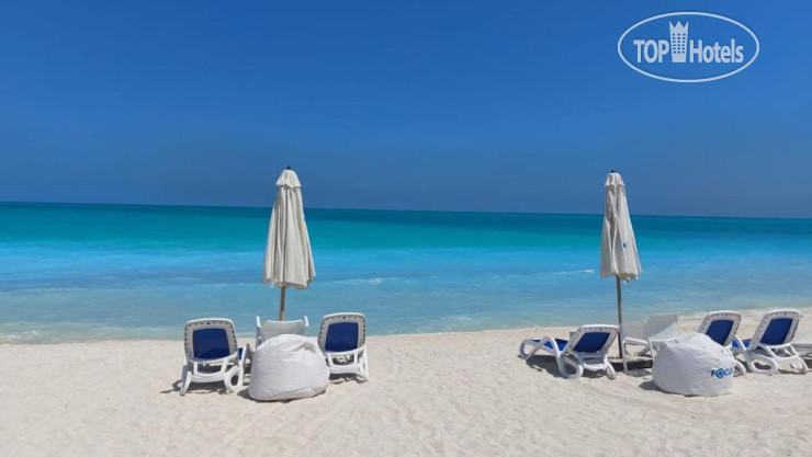Пляж в Grand Hotel Acapulco & Convention Center 5*