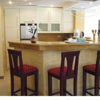 Palm Beach Piazza Apartments