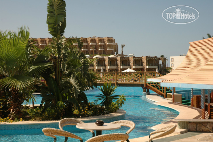 Brayka Bay Resort