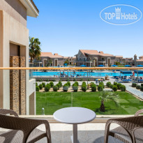 Pickalbatros Sea World Resort - Marsa Alam Family Room Pool View