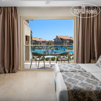 Pickalbatros Sea World Resort - Marsa Alam Family Room Pool View