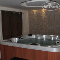 Royal Brayka Beach Resort 