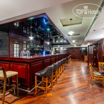 Serenity Alma Heights Pause English Pub 