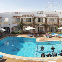 Camel Dive Club & Hotel
