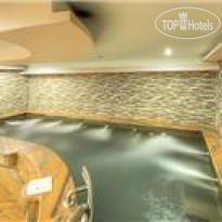Grand Azure Resort Jacuzzi