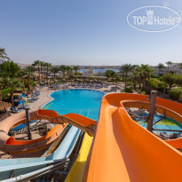 Naama Bay Hotel & Resort Бассейн с горками.
Расположен