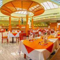 Xperience Kiroseiz Premier главный ресторан «Atrium»