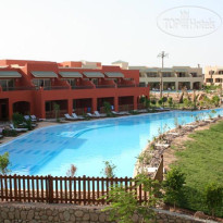 Coral Sea Holiday Resort & Aqua Park 