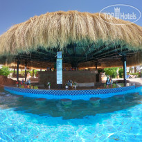 Расслабляющий бассейн в Royal Regency Club 5*