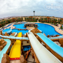 Главный бассейн в аквапарке в Royal Regency Club 5*