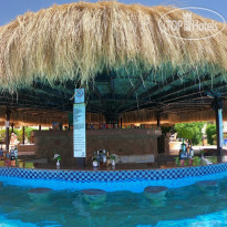 Расслабляющий бассейн в Romance Regency Club 5*