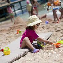 Amphoras Beach Hotel