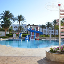 Ivy Cyrene Island Aqua Park Resort 