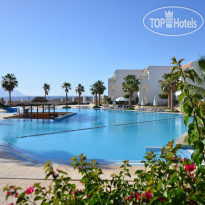 Ivy Cyrene Island Aqua Park Resort 