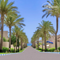 Ivy Cyrene Island Aqua Park Resort 