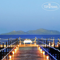 Xperience Sea Breeze Resort длинная пристани на пляже