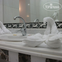 Alhambra Luxor Hotel 