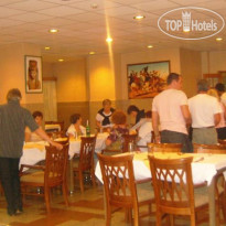 New Pola Hotel Ресторан