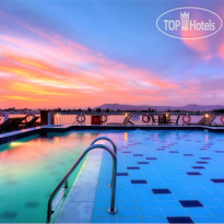 Steigenberger Legacy outdoor pool