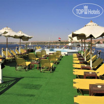 upper deck OUT Door Pool в Steigenberger Senator 