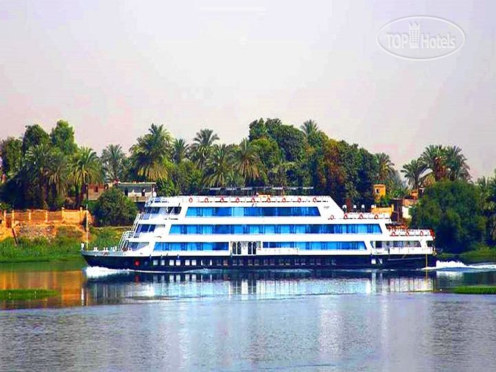 Hotel photo Movenpick MS Darakum 