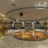 M S Semiramis III Select