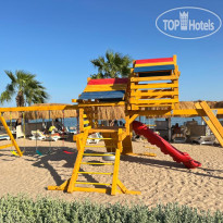 Seven Seas Jolie Bay Beach Area