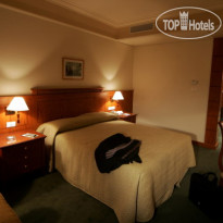 Queen Centre Arjaan by Rotana 
