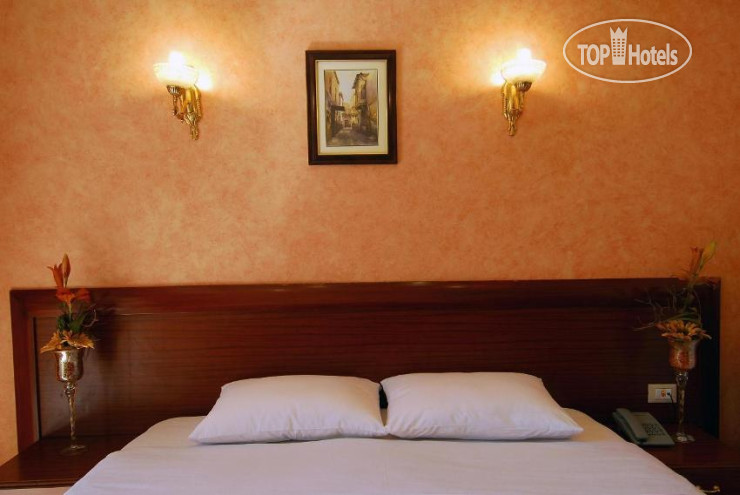 New photos from tourists City Hotel 3*