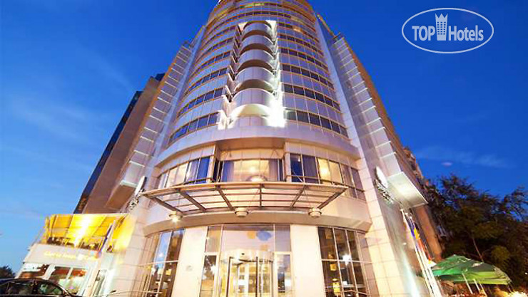 Hotelier's photos DoubleTree by Hilton Hotel Bucharest Unirii Square 4*