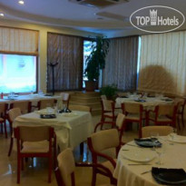 Euro Hotels International Triumf Ресторан