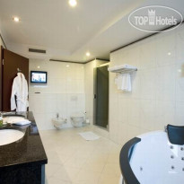 Ramada Hotel & Suites Bucharest North 