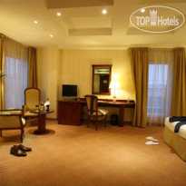 Ramada Hotel & Suites Bucharest North 