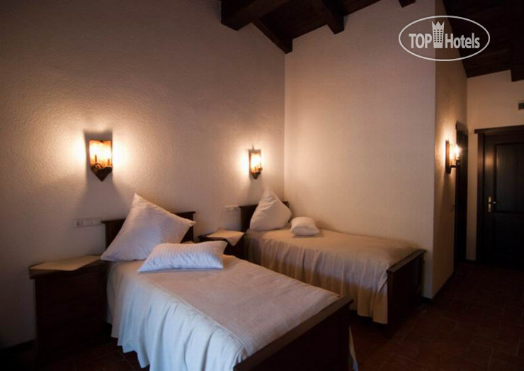 New photos from tourists Hanul Dambu Morii 4*