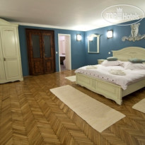 Casa Albert Cьют Albastra