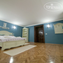 Casa Albert Cьют Albastra