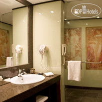 City Plaza Hotel