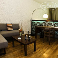 City Plaza Hotel